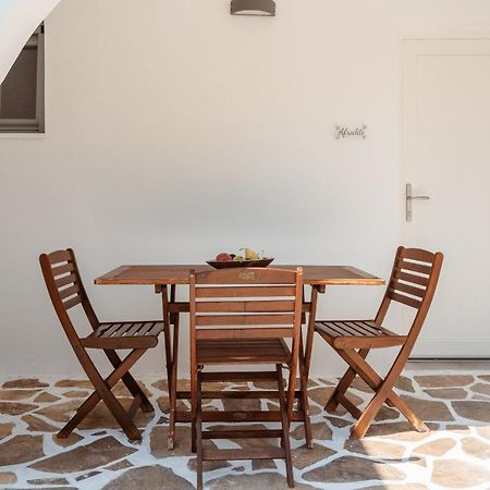 Celestial Seaview Apartments - Afroditi Naxos City Екстериор снимка
